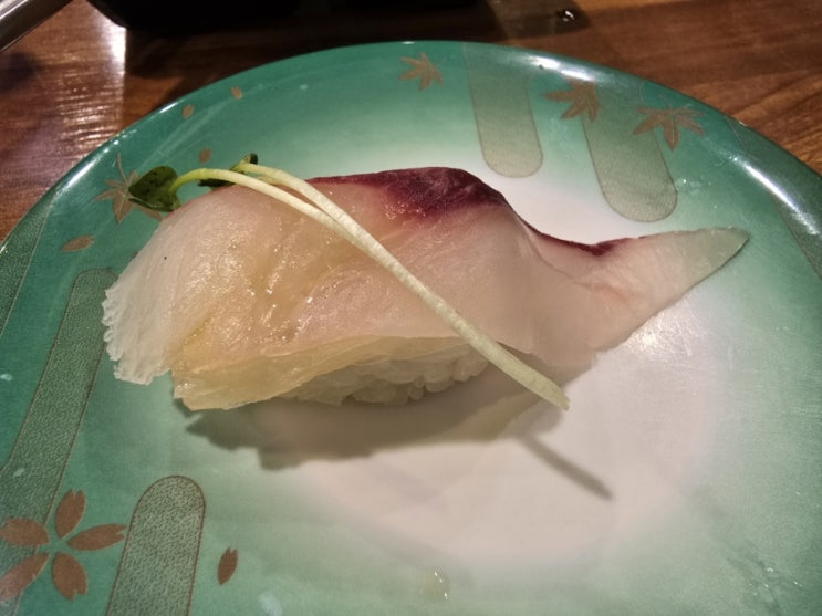  대전 용전동 재방문 초밥 맛집! 부담 없는 초밥집[1500회전초밥]