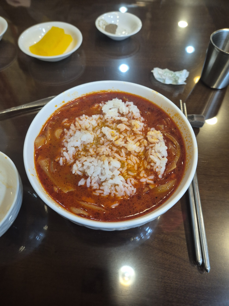  [강남구 대치동] 홍운장 (탁한 짬뽕이 유행인 요즘, 깔끔한 짬뽕을 잊어버린 사람들에게 바칩니다)
