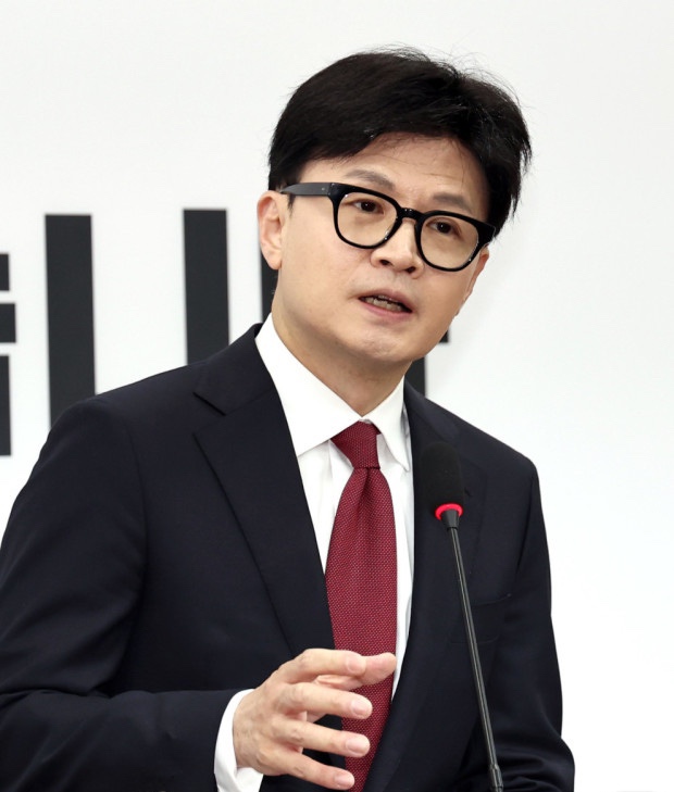 잠행 <b>한동훈</b> 국힘 전대표, <b>정계 복귀</b> 예고…현재 저서 출간 준비중