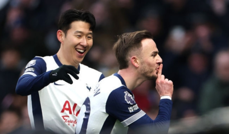 토트넘, 맨유에 1-0 승리 35년만의 PL 더블! 손흥민 결승골 기점 토트넘, 맨유에 1-0 승리 35년만의 PL 더블! 손흥민 결승골 기점
