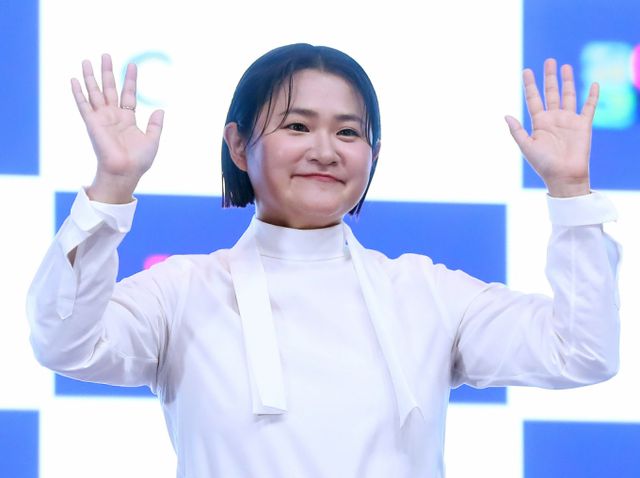 "현타 올 것 같다" '<b>플레이브</b>' 비하 <b>논란</b>, <b>김신영</b> 결국 <b>사과</b>