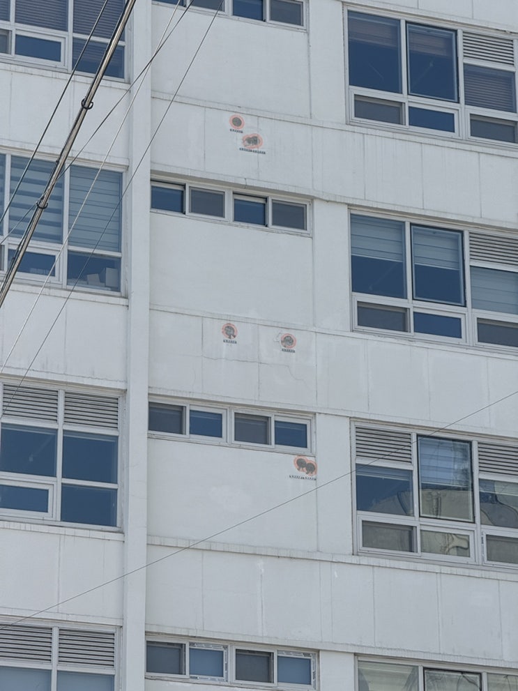 전라도 광주 꼭 가봐야 하는 곳으로 "5.18민주화운동 기록관", "전일빌딩 245" 추천합니다!