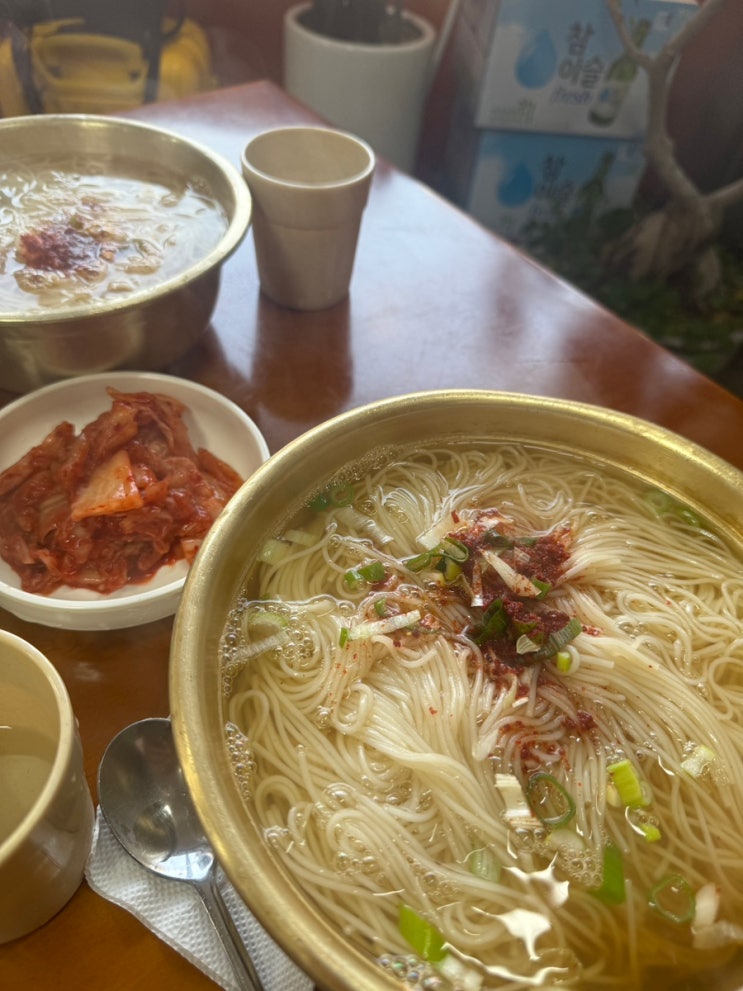  전주역에서 가까운 "옛날국수사랑" 진한 멸치국수, 비빔국수
