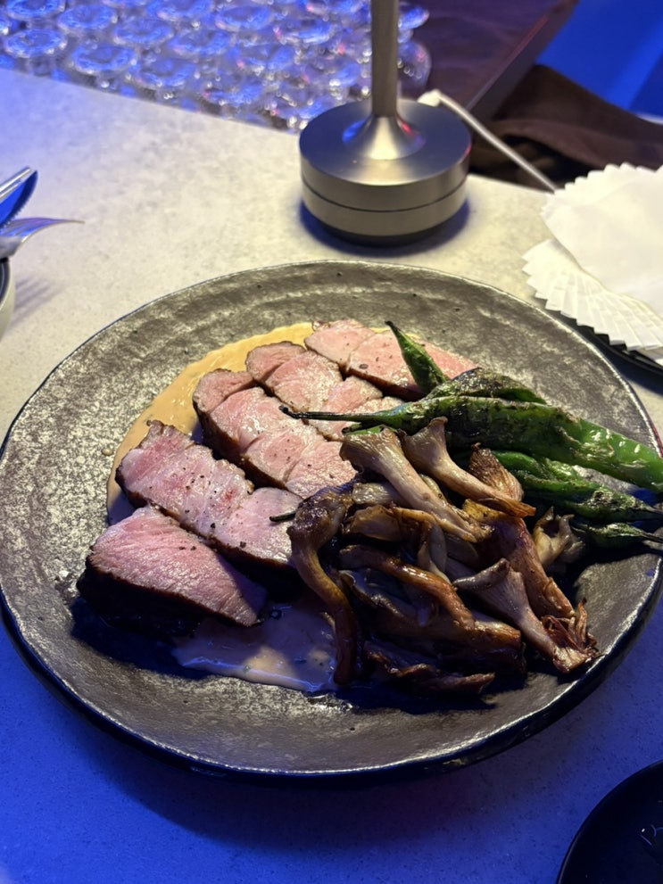  여의도 술집 디스코서울! 힙한 감성+맛있는 안주까지 완벽 리뷰