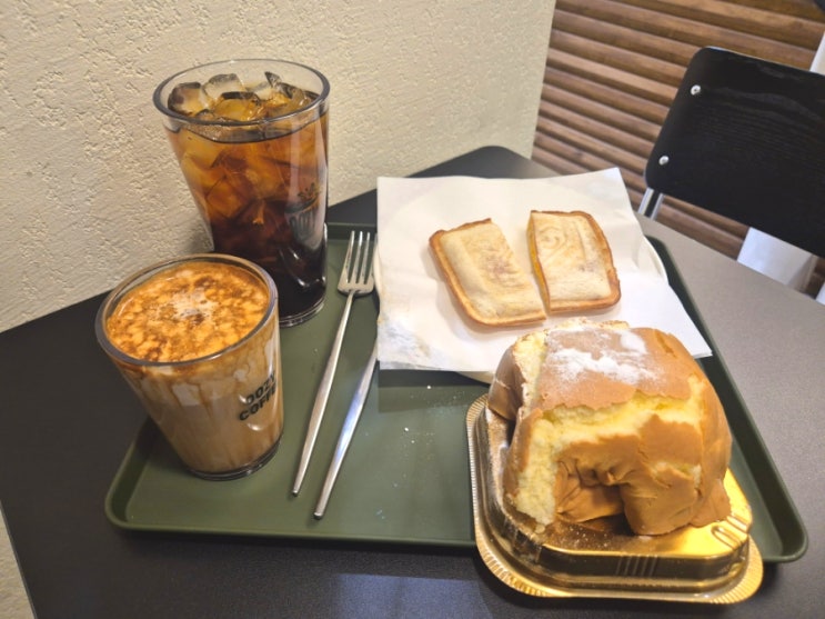  천호역 조용한카페 디저트 맛집 데이트 추천 우지커피
