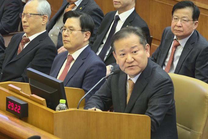 “<b>계엄</b> 선포 전 우려 전달한 A씨, 실질적 <b>국무회의</b> 논의 밝혀”