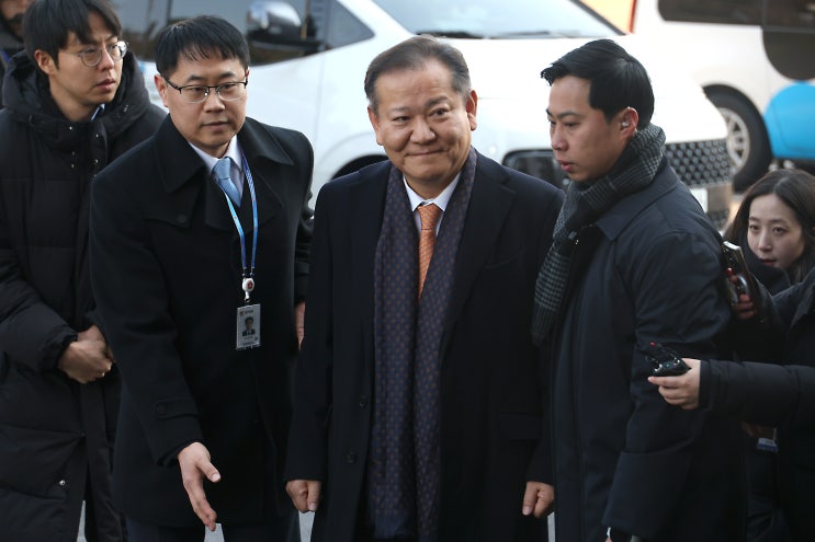단전·단수 지시'의혹 <b>이상민</b> 前 <b>장관</b> 집무실 <b>압수수색</b>