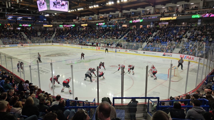  GIANTS vs. PRINCE GEORGE COUGERS Hockey