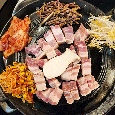  삽겹살을 시켰는데 아이스크림과 라면이 따라오는 건대입구역맛집,조선부뚜막 건대점