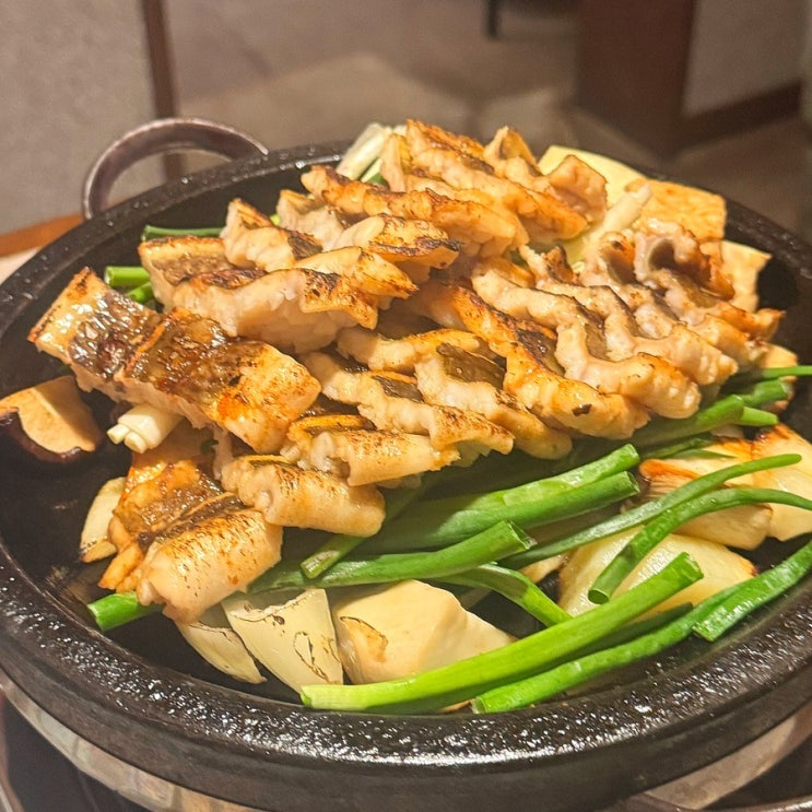  용산 삼각지 돌판장 메뉴 장어 초밥 하이볼 등