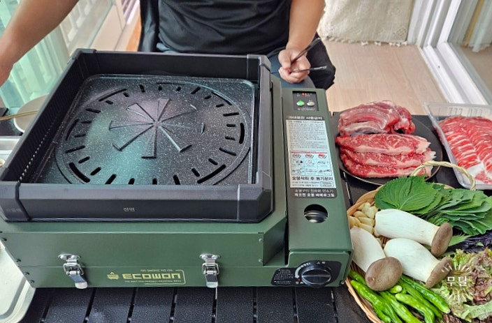  에코원 바비큐 숯불 그릴 집에서도 숯불 그릴로 연기 없이 촉촉한 고기 맛!