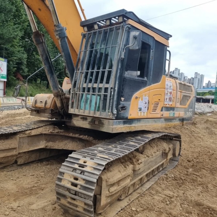 현대 HX300 2018년식 5500만원 판매합니다. 현대 HX300 2018년식 5500만원 판매합니다.