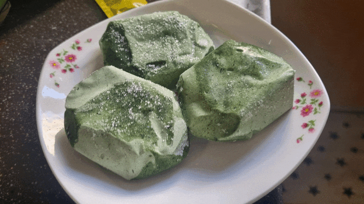  아침 대용식으로 인절미가 딱! 조은떡집 제주 쑥 인절미
