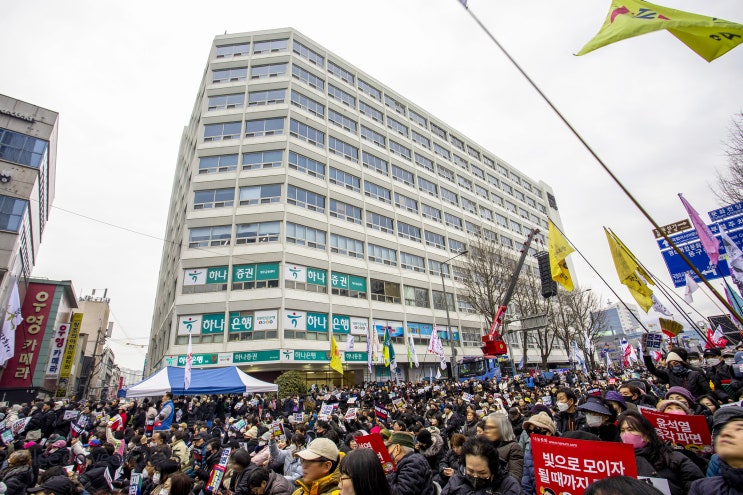 캐논촬영]광주 금남로 <b>윤석열 탄핵 찬반</b> 집회 사진 2025.2.15