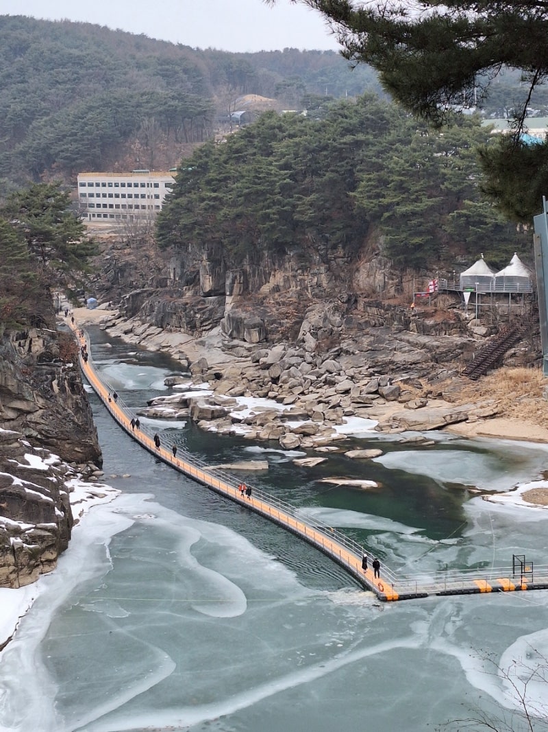 철원 한탄강 주상절리길 (잔도길) 탐방/ 입장시간, 입장료, 휴무일, 셔틀버스, 주의사항 : 네이버 블로그