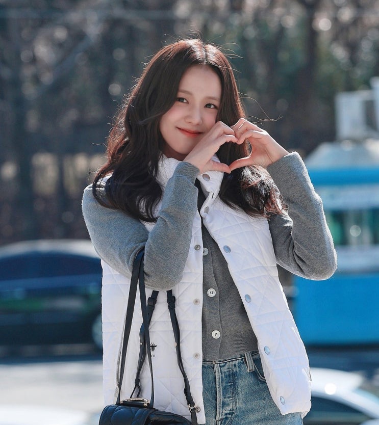 <b>블랙핑크 지수</b> 박명수의 라디오쇼 출근길 출근룩 사진 (ft.디올... 
