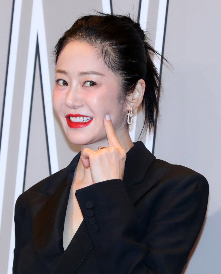 <b>고현정</b>, 드라마 <b>사마귀 촬영</b> 후 멍투성이 얼굴 공개! 그 배경과... 