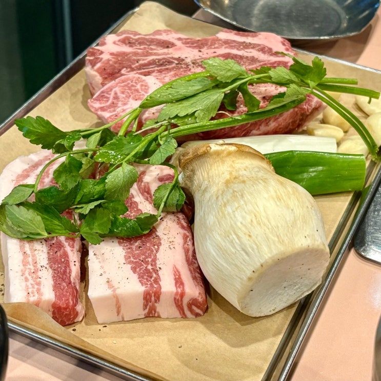  판교 아브뉴프랑 회식 맛집 구워주는 고기집 돼지맨숀