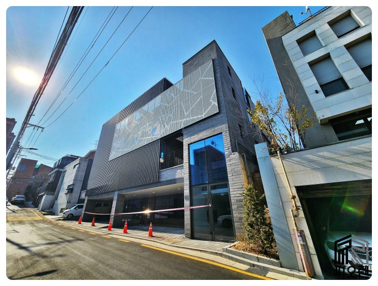  강남통임대 - 연면적300평, 주차7대+@, 층고6m, 9호선 역세권, 즉시입주가능.