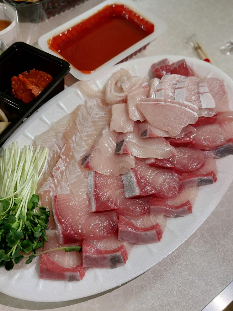  [강릉중앙시장회센터] 유성상회 :: 숙성회의 깊은 맛! 조선호텔 출신 쉐프의 횟집