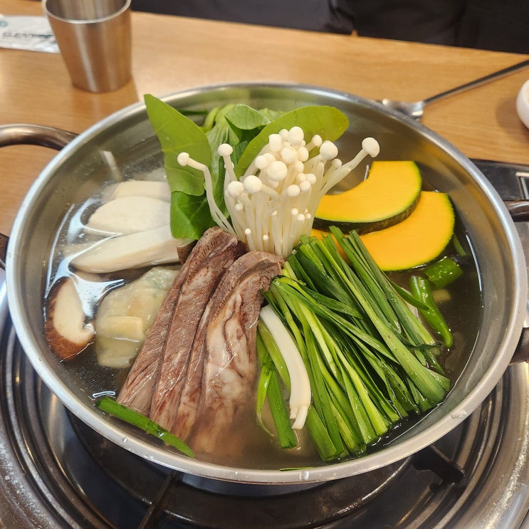  올림픽공원맛집 방이동전골이 맛있는 '평양만두한상'