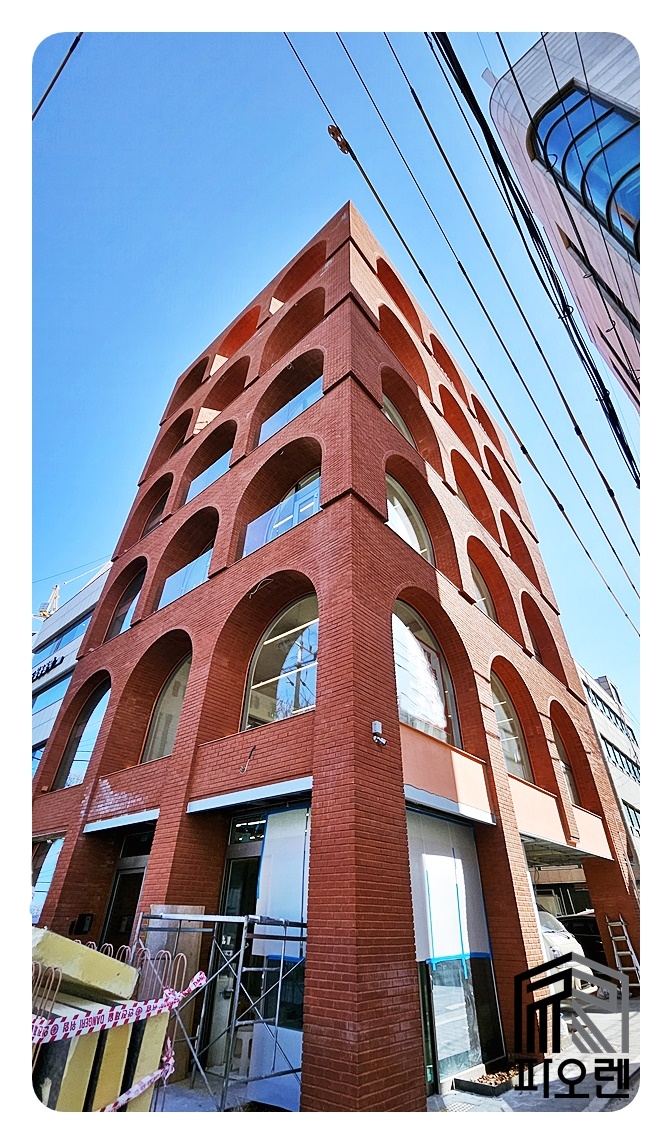  방배동통임대 - 트렌디한외관, 이수역초역세권, 여유로운주차.
