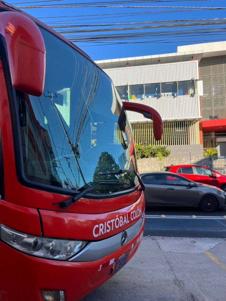  2025 엘살바도르 산 살바도르에서 과테말라 시티 이동 TICA BUS