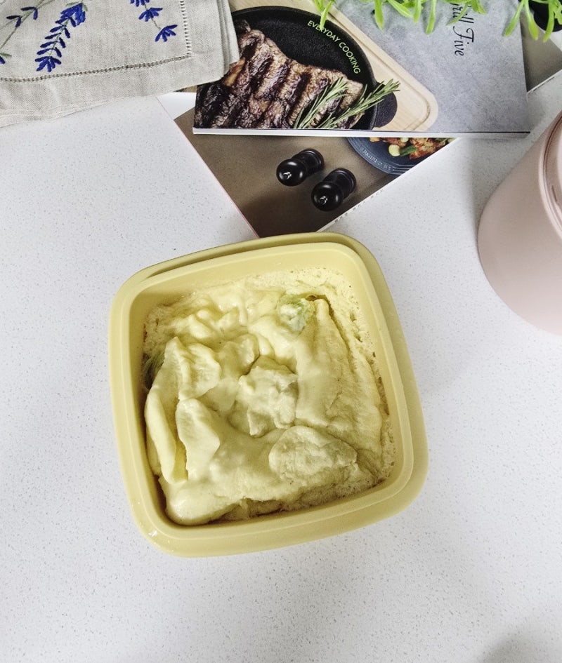 다이소실리콘 용기로 전자렌지 계란찜 급식계란찜 만들기