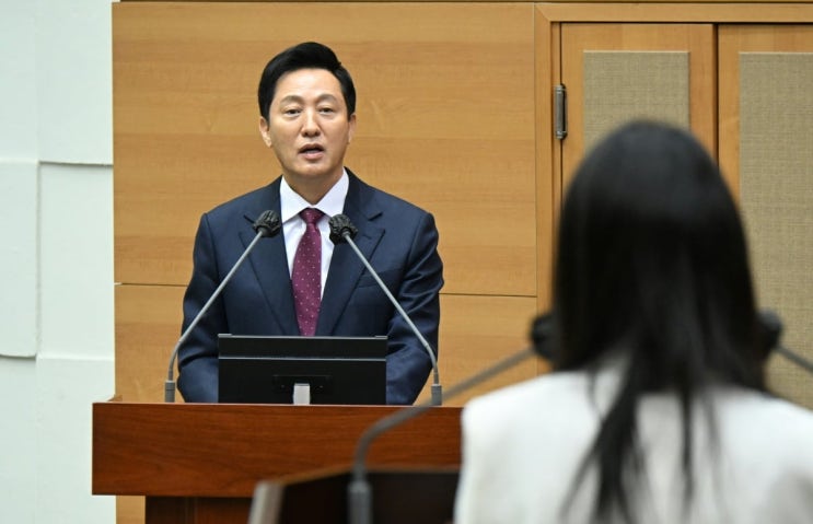 <b>오세훈</b> 시장, <b>이재명</b> 대표의 <b>중도보수</b> 포지션에 대한 환영사