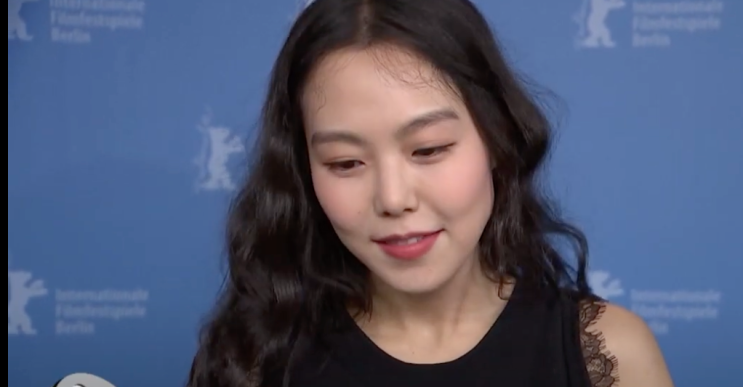 <b>김민희 만삭</b> 근황 임산부 패션 D라인 홍상수