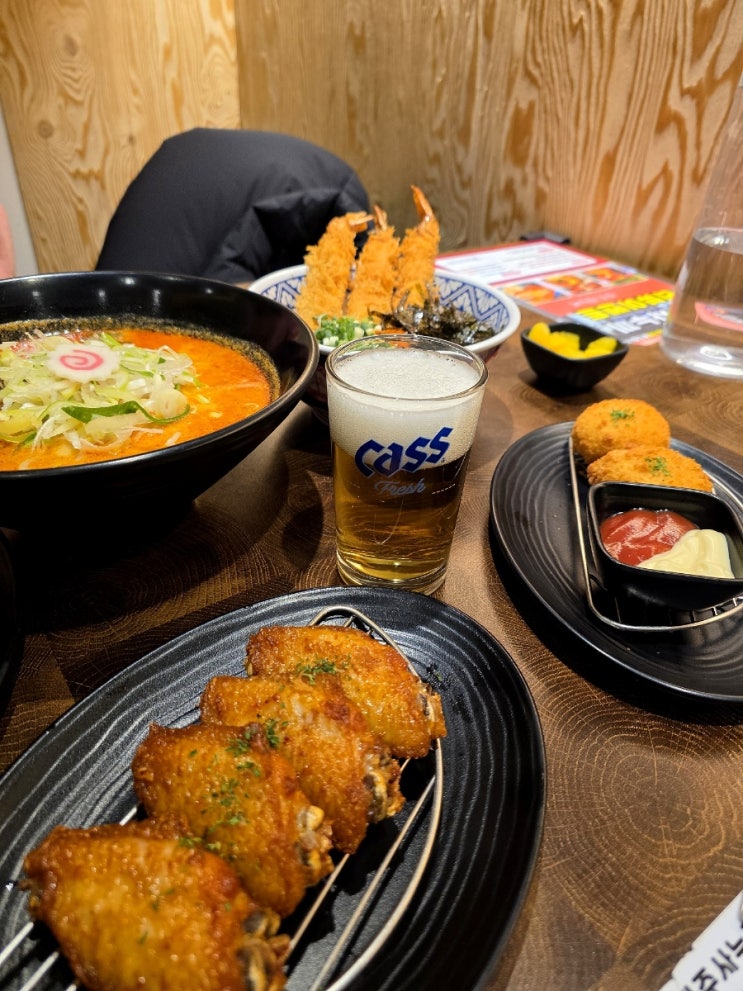  진주 시내 맛집 진주사누끼 육개장우동 에비마요 버팔로윙 감자고로케(feat. 카스맥주)