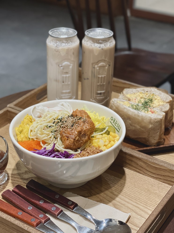  건대, 데이트하기 좋은 포케 맛집 | 읍천리382 건대입구역점