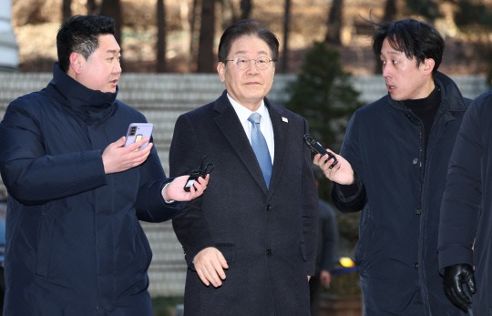 <b>이재명</b> 재판부 교체, 국민의힘 "<b>공판</b>절차 갱신이 재판 지연... 