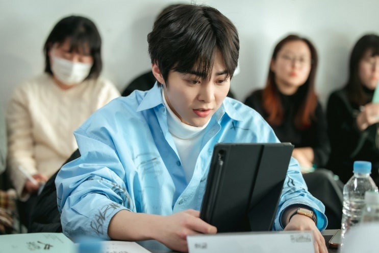 콬TV X 트위터 <b>허식당</b> 대본리딩 현장 공개 XIUMIN <b>시우민</b>