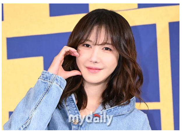 <b>이지아</b> "가족과 연 끊어…<b>조부 친일</b>행위 정당화 NO, 후손으로서... 