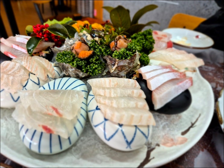 제주 맛집, 카페 추천(애월항 포구횟집, 해와달그리고섬, 스타벅스 제주중문점, 델문도)