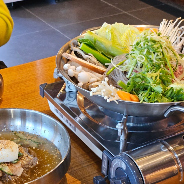  [경주집한우] 오가기 편한 위치 100명 이상 단체 수용 가능한 경주소고기맛집