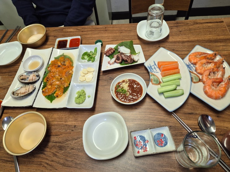  광화문 가성비 갑 태송횟집 (영양버섯칼국수)