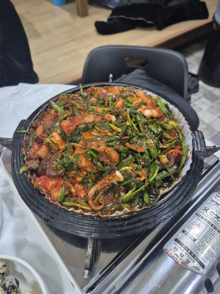  [강서구 방화동] 꾸이꾸이 돼지촌 쭈꾸미 본점 (자극적인 비주얼 그렇지 않은 순한 맛의 쭈꾸미 삼겹살)