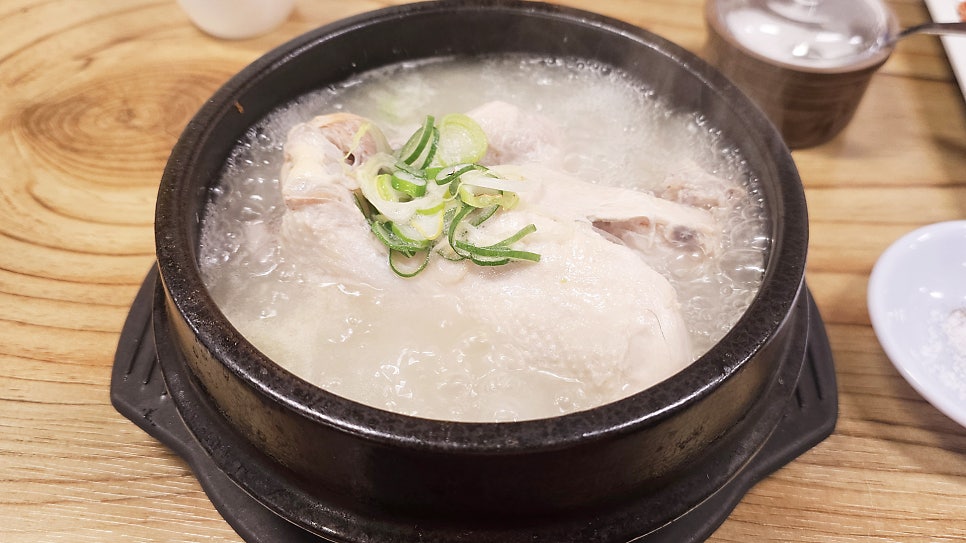 정통삼계탕 사진 1