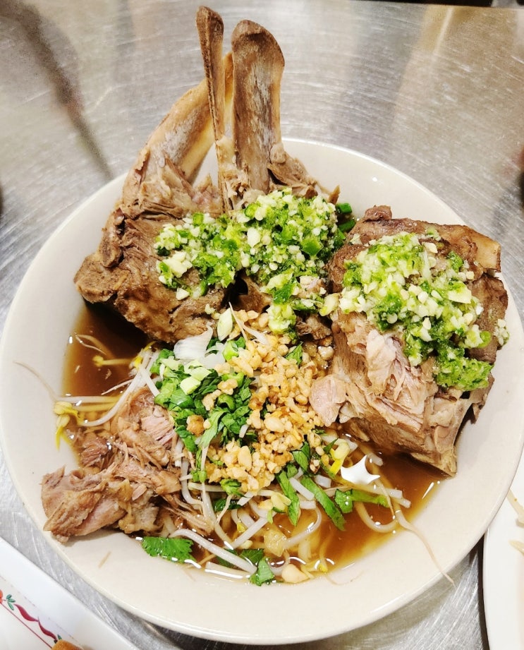 홍대맛집 소이연남 소이뼈국수 쌀국수 쏨땀 환상의 콤비