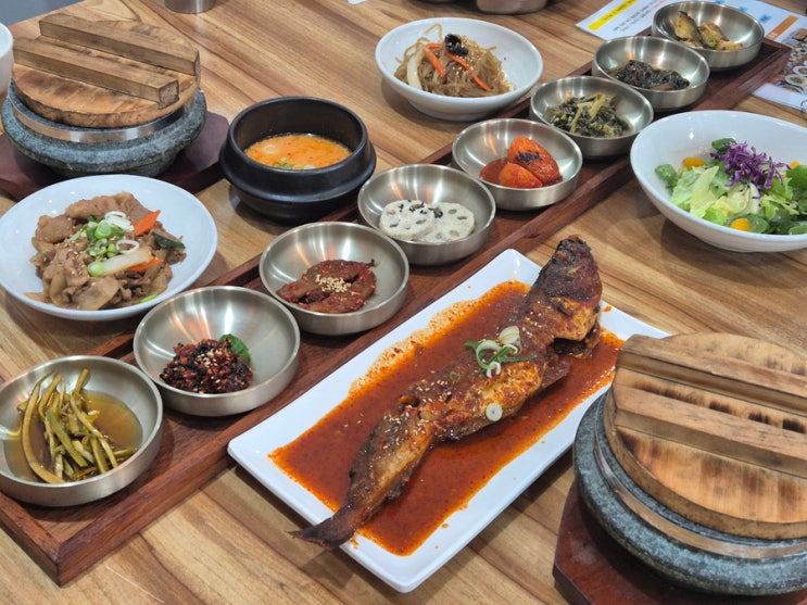  광교 한정식 호수공원 앞 정갈한 한식 맛집 봄설 광교점
