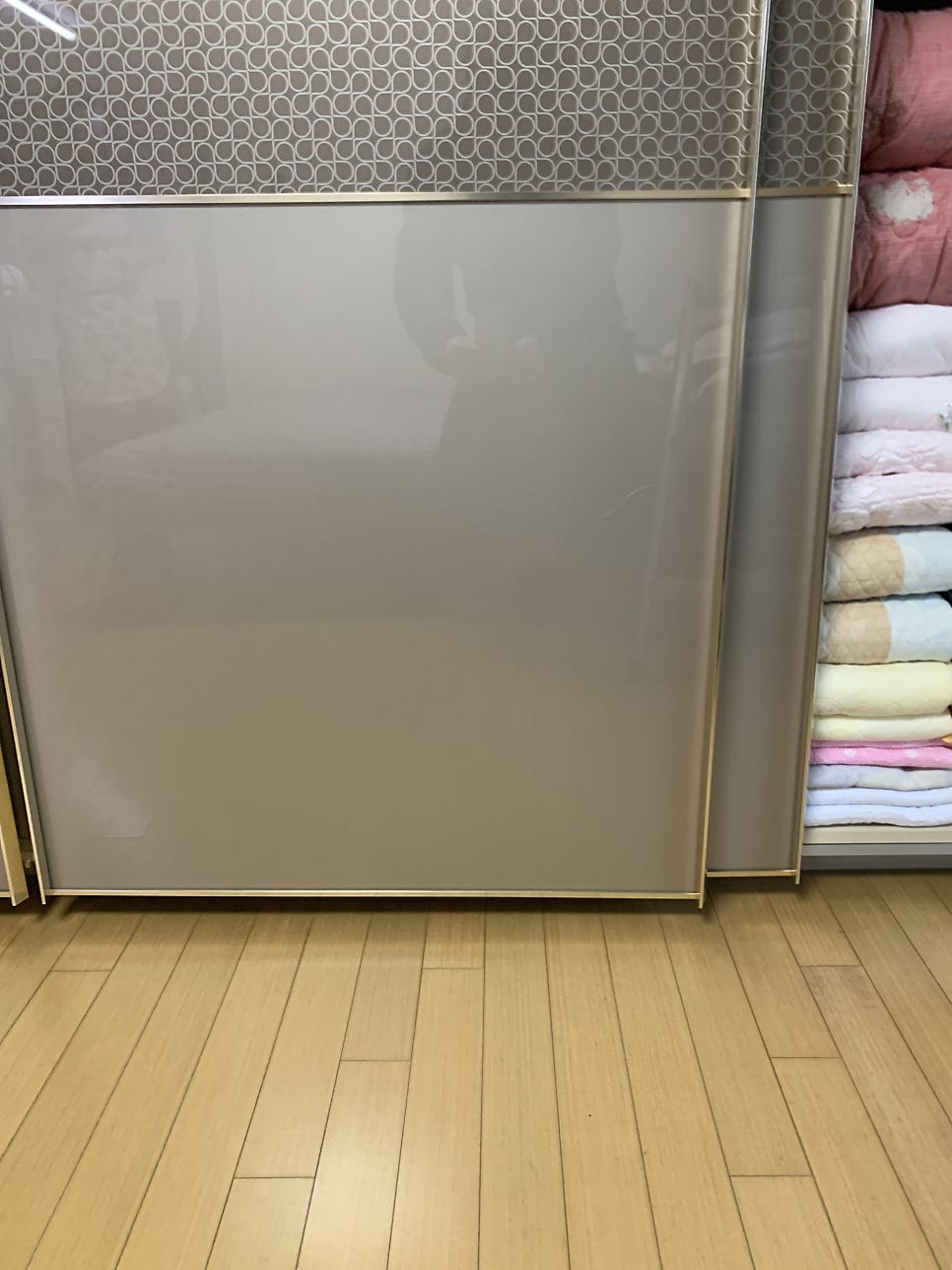 붙박이장슬라이딩도어 롤러교체 수리