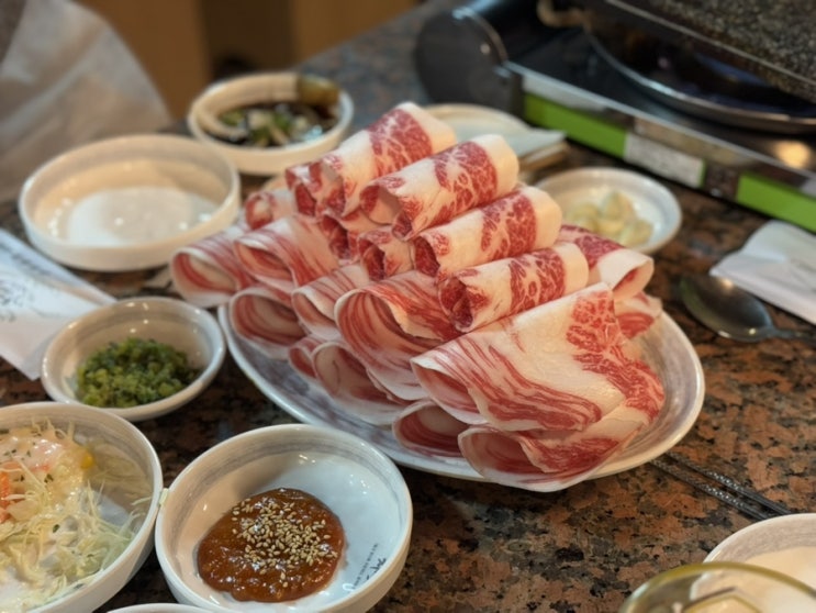  삼각지역 한우 차돌 ‘차렷’ 고깃집, 특제소스 고기 덕후들의 성지 등극