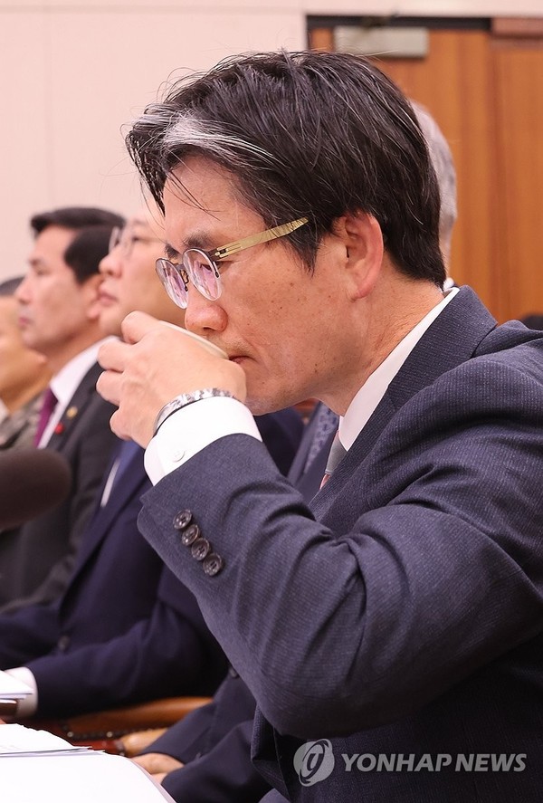 "<b>공수처</b>가 중앙지법 청구했다 <b>기각</b>된 <b>영장</b> 확인" 윤대통령에게... 