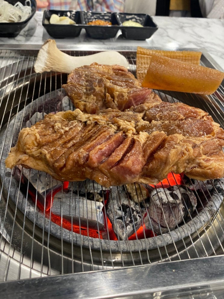  군산 전설숯불갈비 나운동에 위치한 군산 갈비 맛집 두툼한 돼지갈비 군산모임추천