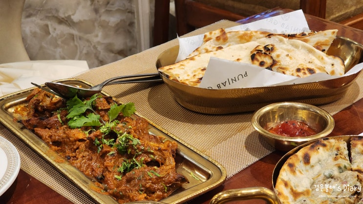  인도 구르가온 엠비언스몰 맛집 푼잡그릴 뉴델리 근교 여행 가볼만한곳