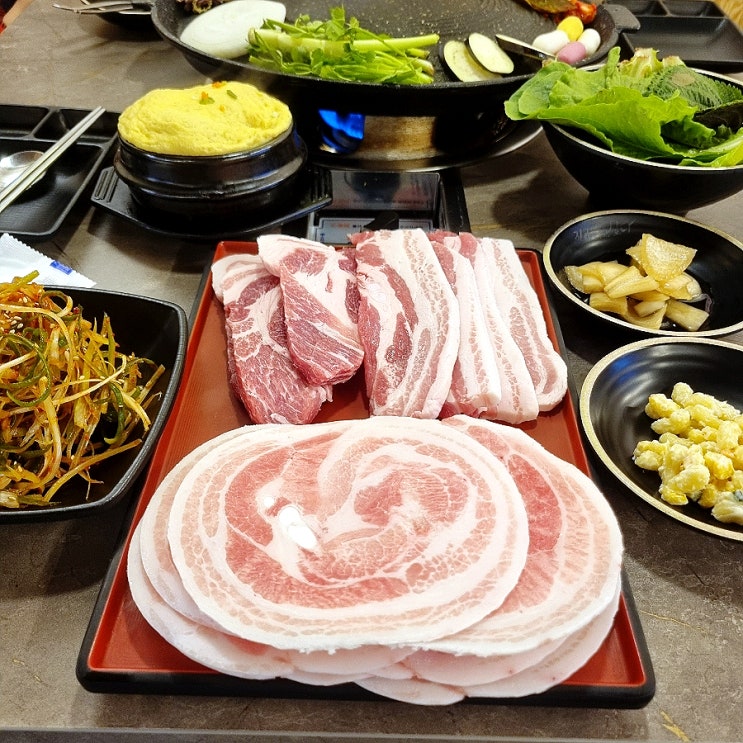  김해 삼계동 고기맛집 솥뚜껑한판 김해삼계점