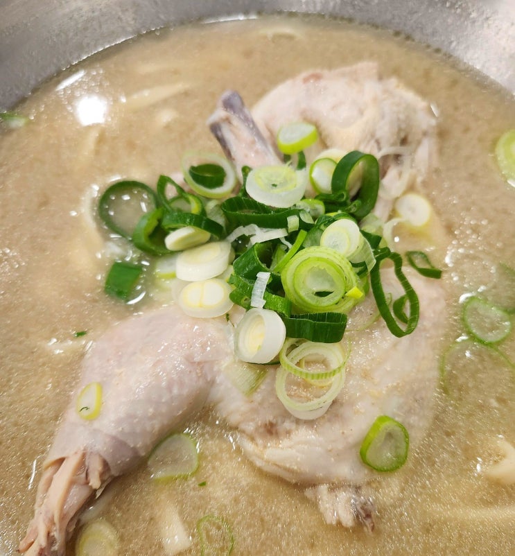  언양닭칼국수 조방점, 진한 육수가 일품인 범천동 닭칼국수 맛집