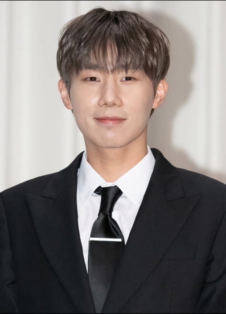 <b>인피니트</b> 성규, 누나상 비보…"투병 중 세상 떠나"